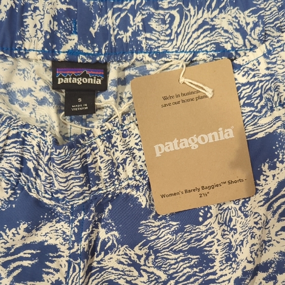 NWT Patagonia Women's Blue and White Athletic Shorts - Picture 3 of 5